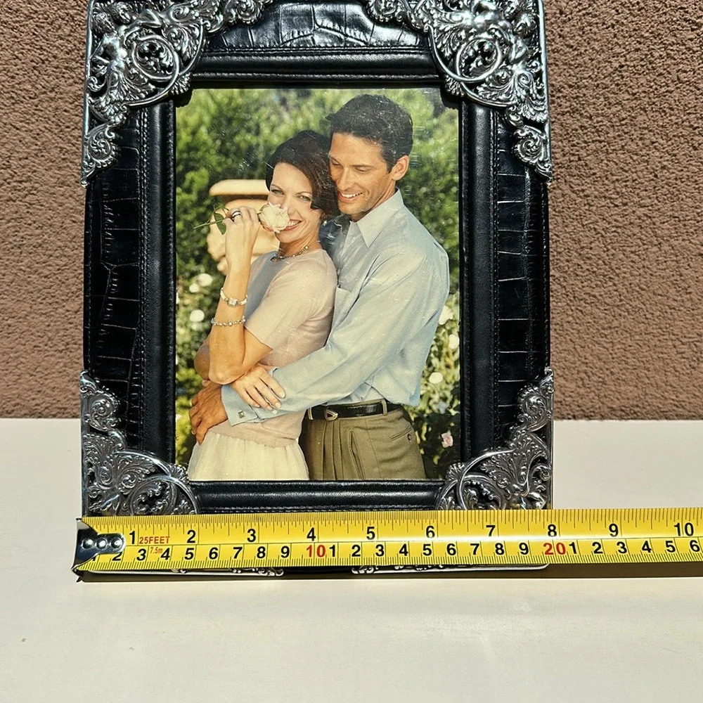 RARE Brighton Elegant Black Leather Silver Photo Frame 8”x10” -holds 5”x7” photo
